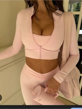 New CSB Form Sculpt Light Pink Blossom Zip-Front Cropped Long-Sleeve Jacket